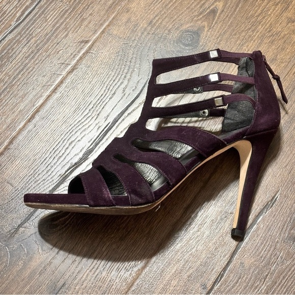 Stuart Weitzman purple suede sandal heels 8.5 - Picture 5 of 9